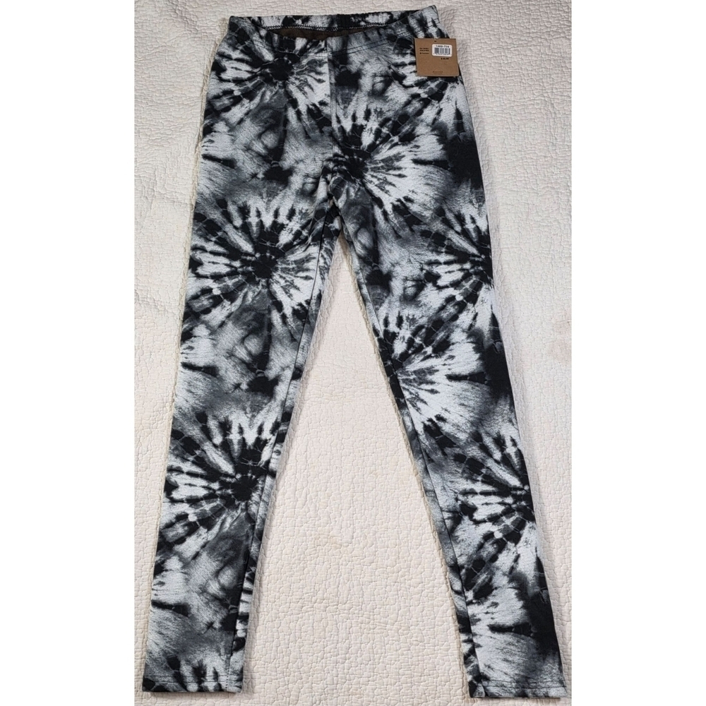 NWT Just Cozy Faux Fur Lined Black and White Tie-Dye Leggings M/L
